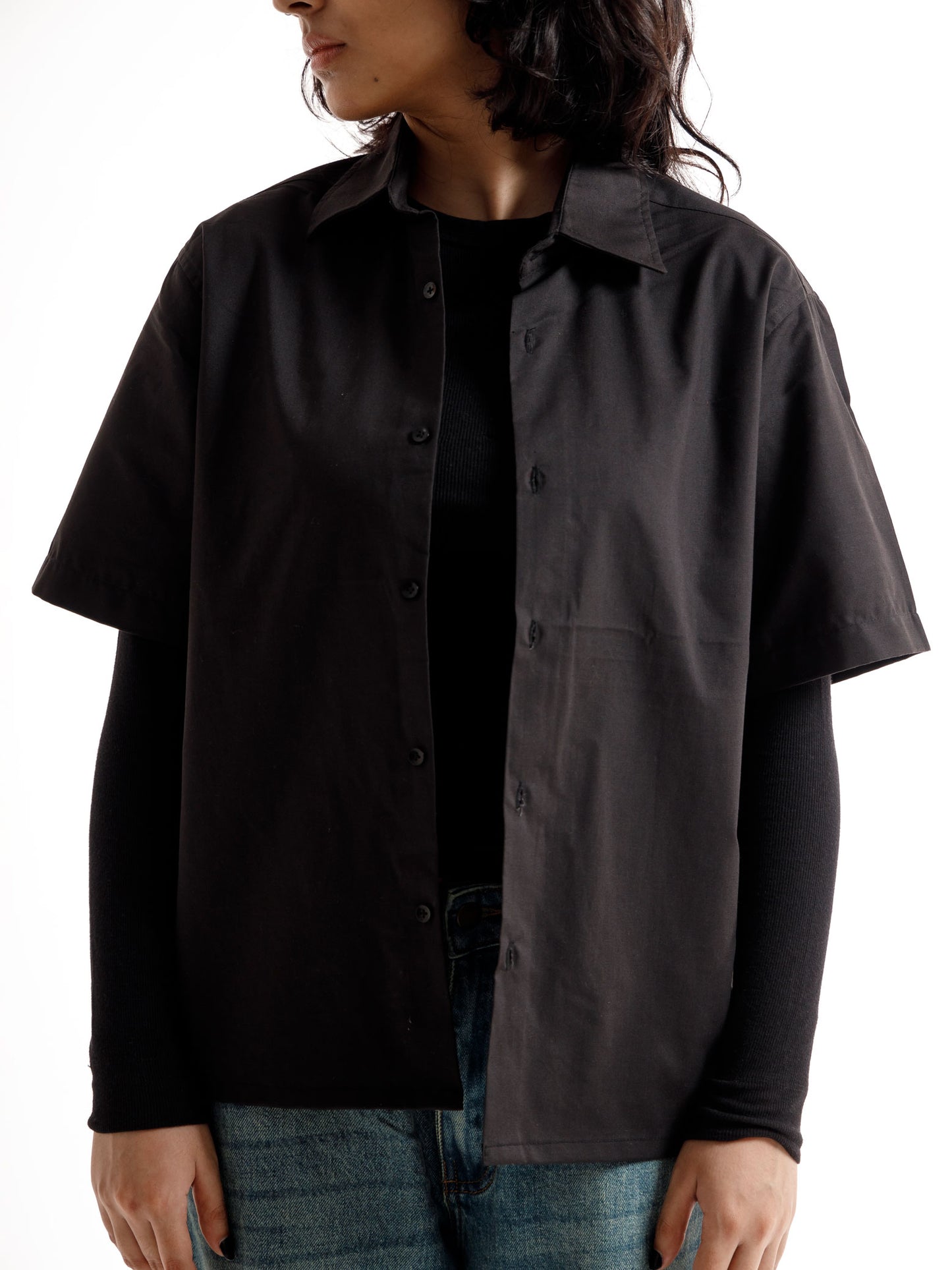BLACK SHORT SLEEVES BOXY SHIRT