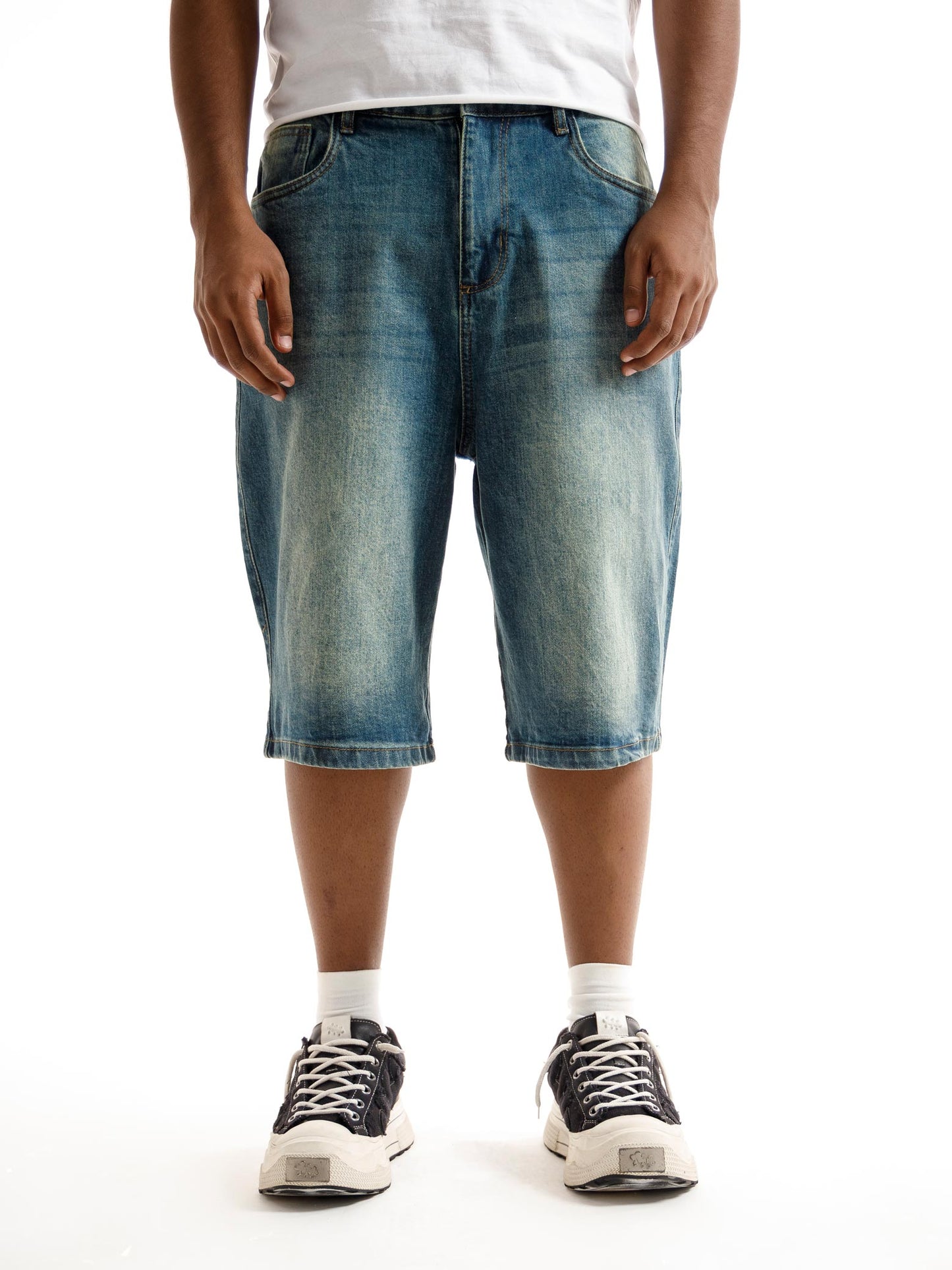 DENIM SHORTS