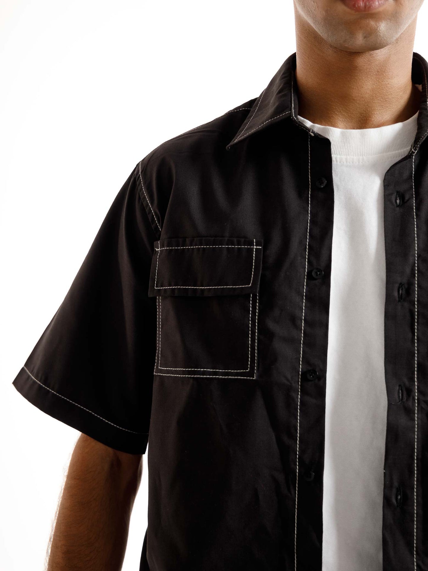 BLACK SHORT SLEEVES CROSS STITCH DOUBLE POCKET BOXY SHIRT