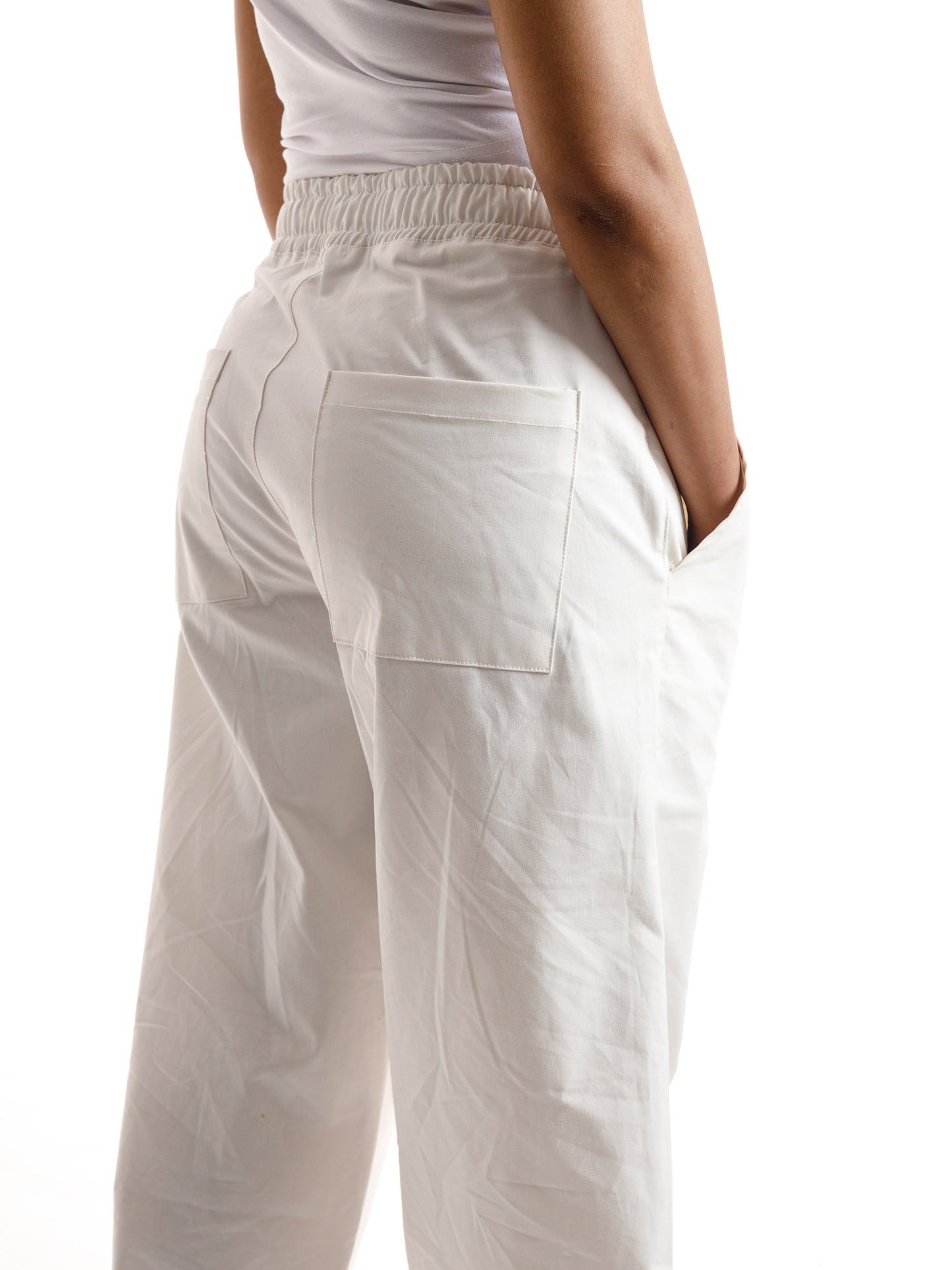 OVERSIZED WHITE PANTS