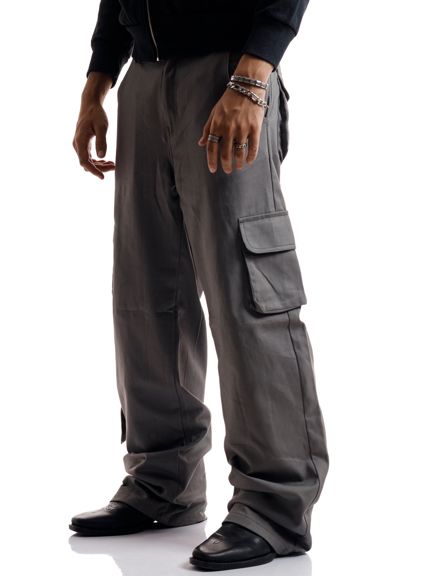 STEEL GREY D BUCKLE STRAPS CARGO PANTS