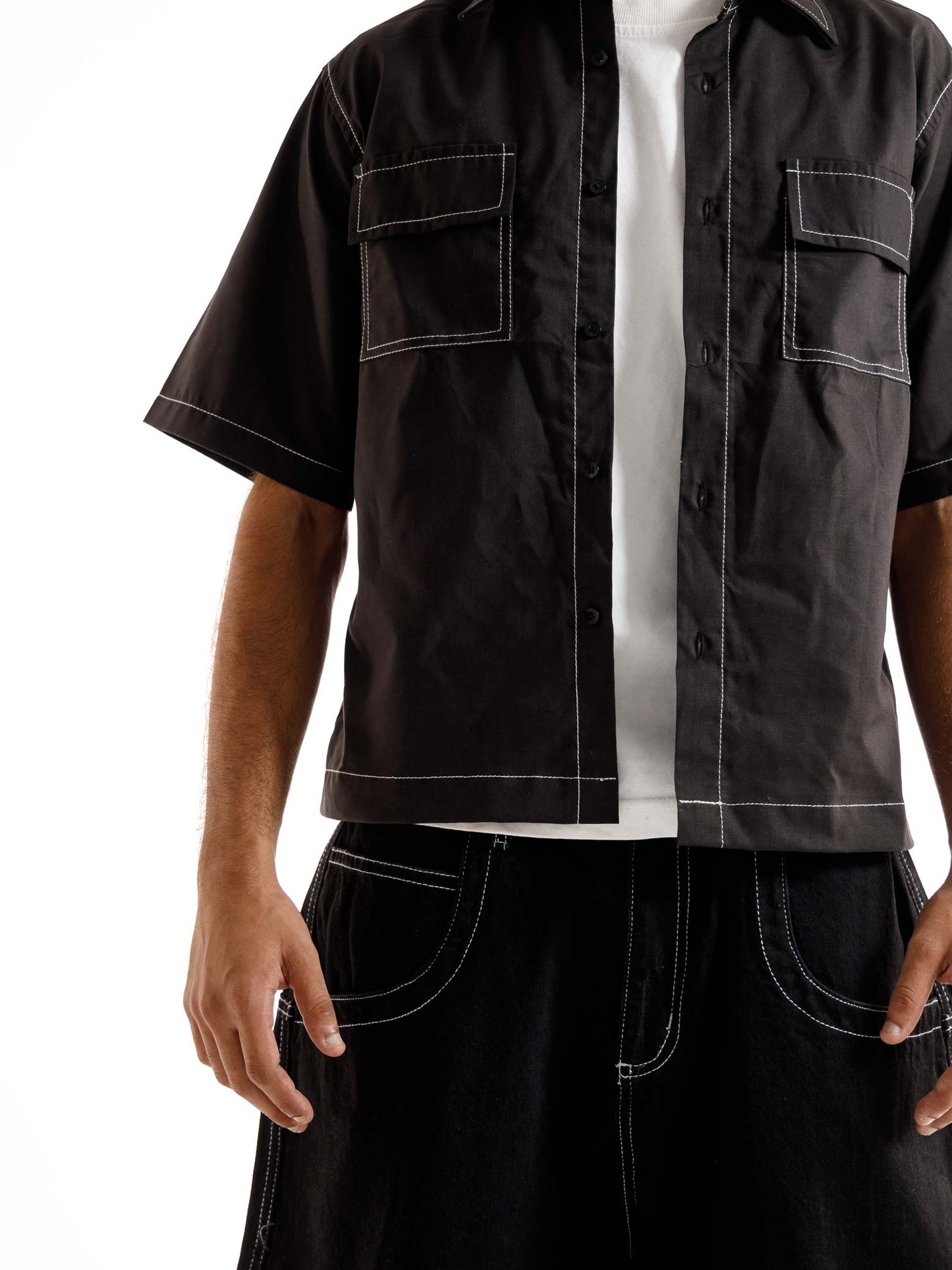 BLACK SHORT SLEEVES CROSS STITCH DOUBLE POCKET BOXY SHIRT