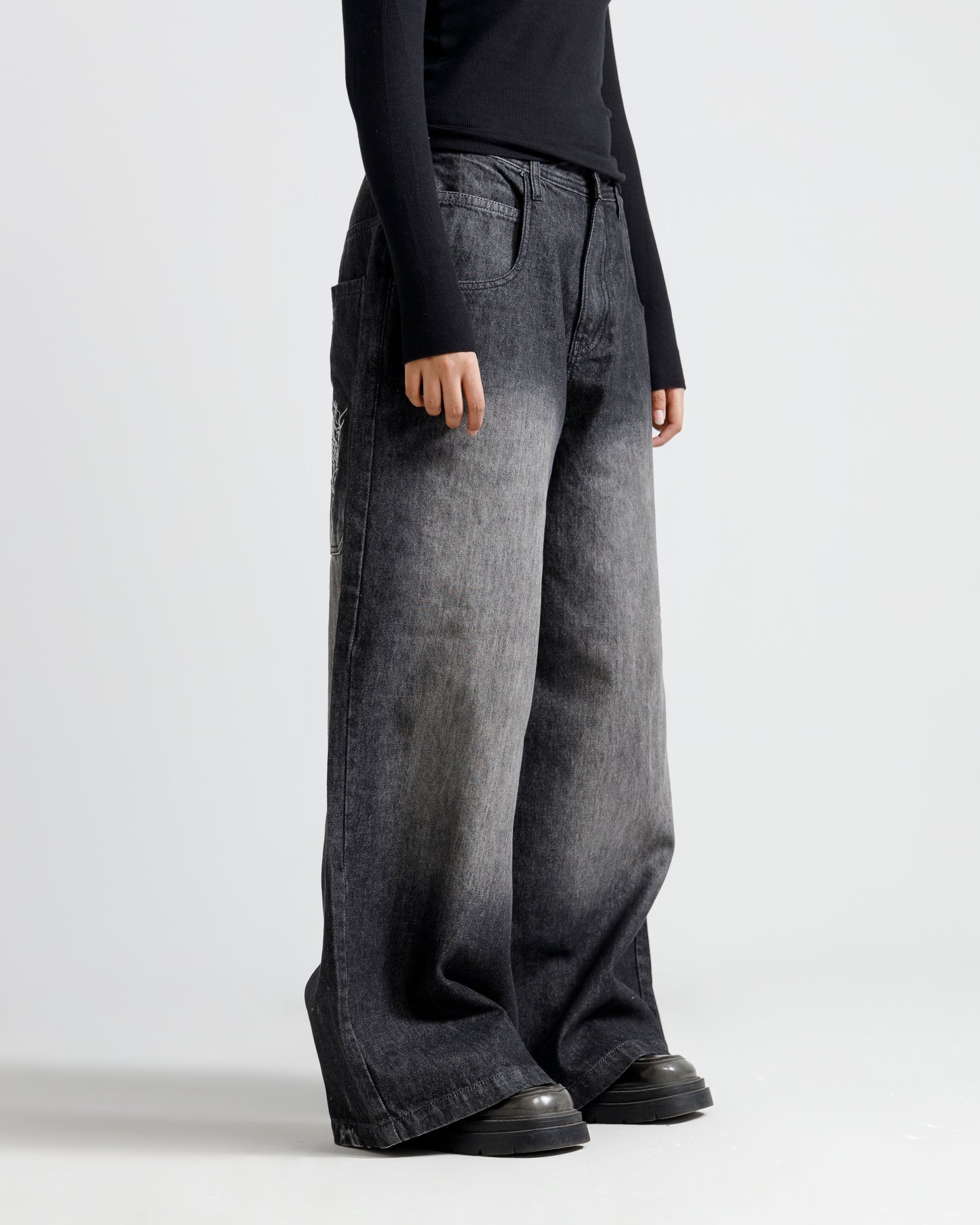 HIPHOP Embroidered jean